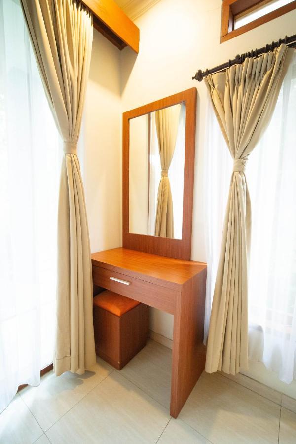 Adipana Bungalow-Balinese Room Ubud  Exterior photo