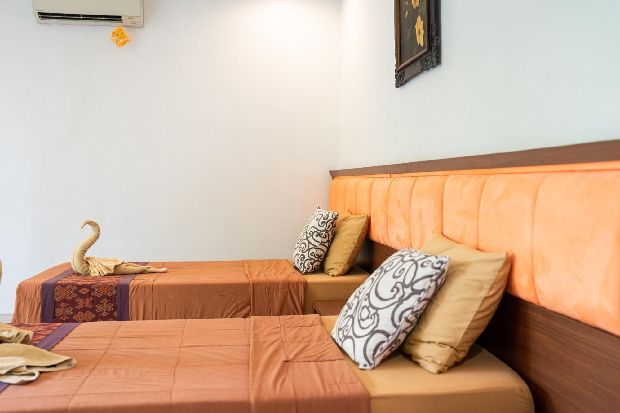 Adipana Bungalow-Balinese Room Ubud  Exterior photo